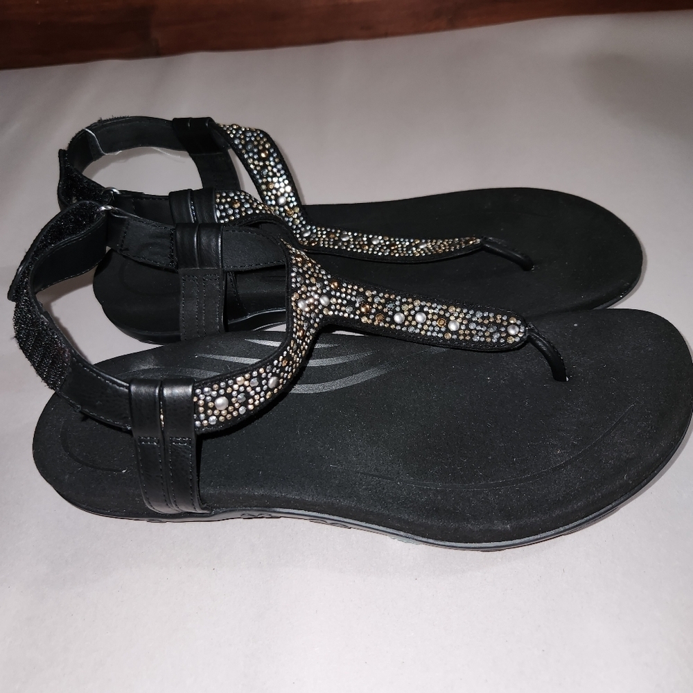 Aetrex Women's Size 10 Marni Studded Strappy Blacj Sandals